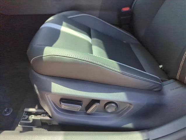 Used 2026 Toyota Camry SE FWD image 13