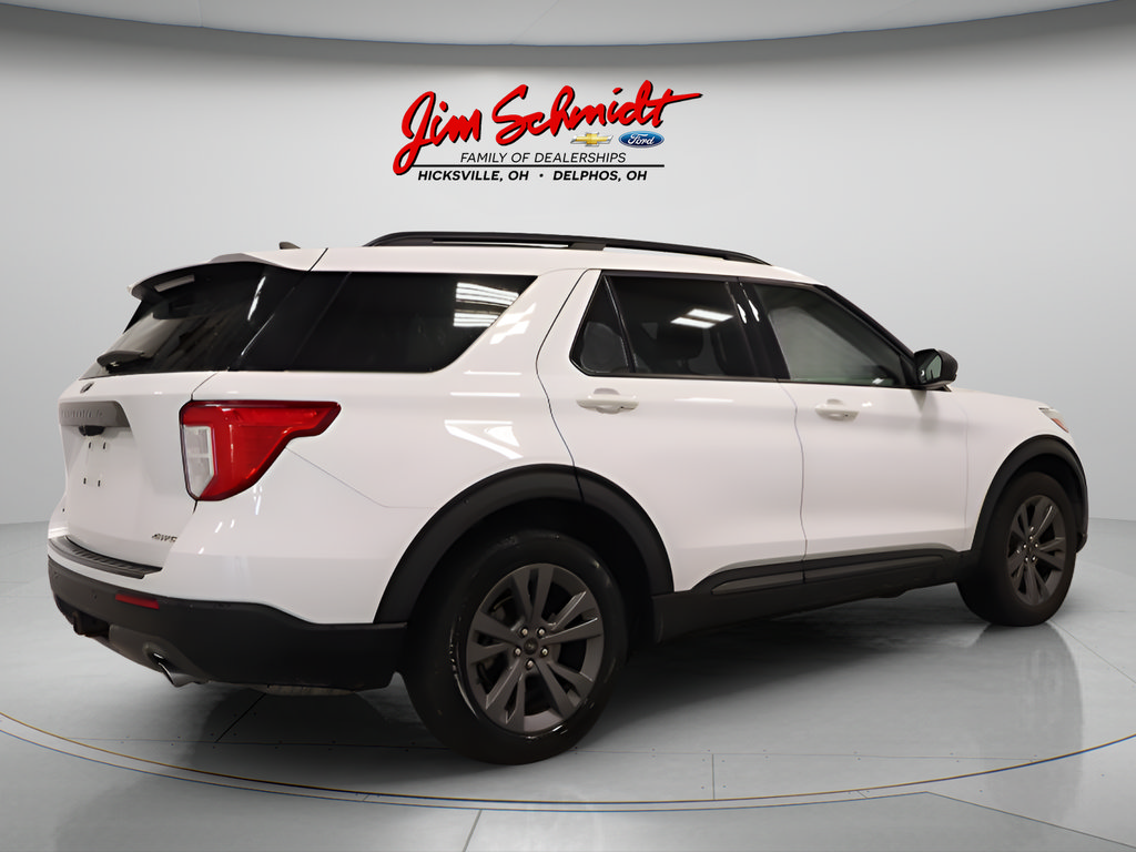 Used 2021 Ford Explorer XLT w/ Equipment Group 202A AWD/4WD image 6