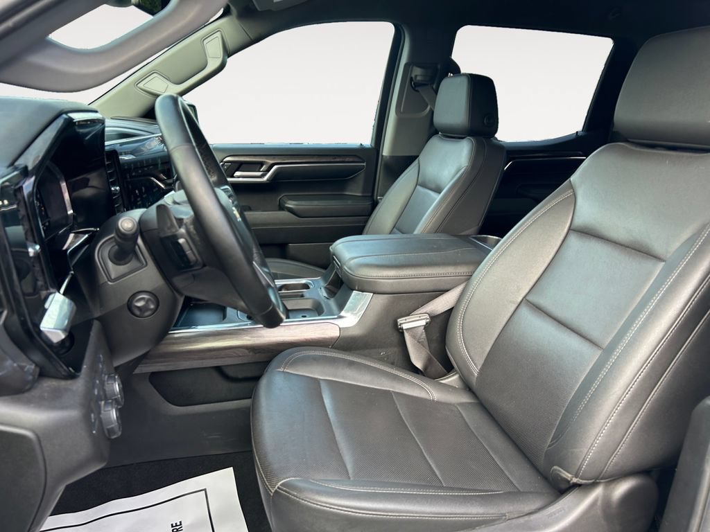 Used 2024 Chevrolet Silverado 1500 LTZ AWD/4WD image 9