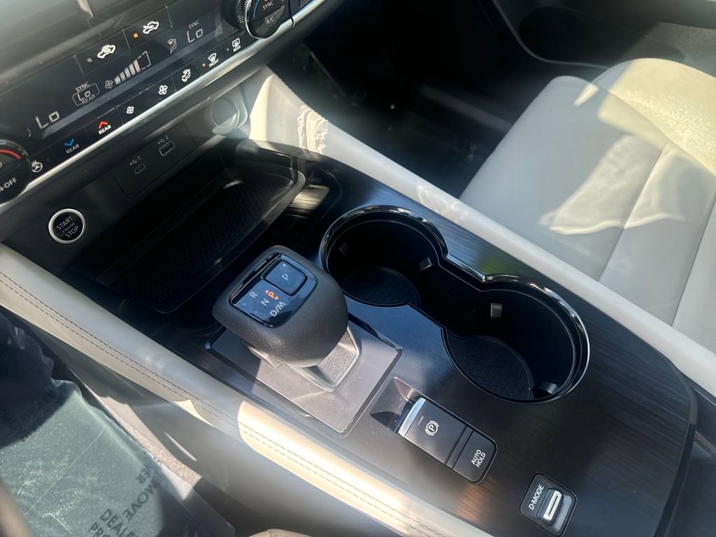 Used 2021 Nissan Rogue SL w/ Premium Package image 26