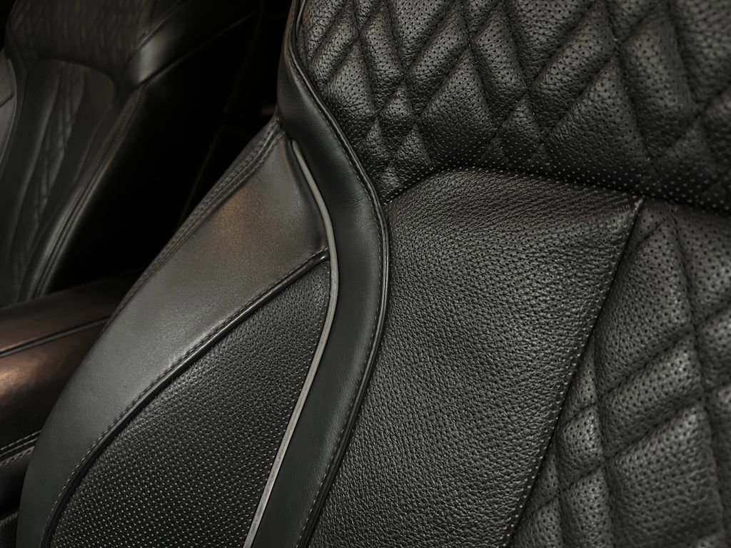 Used 2018 BMW M550i xDrive image 19