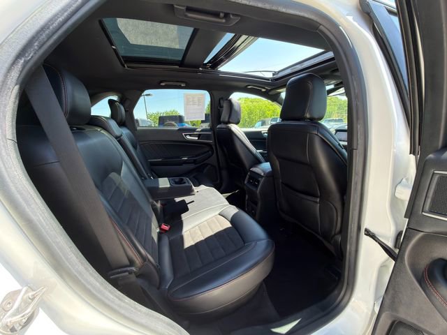 Used 2020 Ford Edge ST-Line FWD image 11