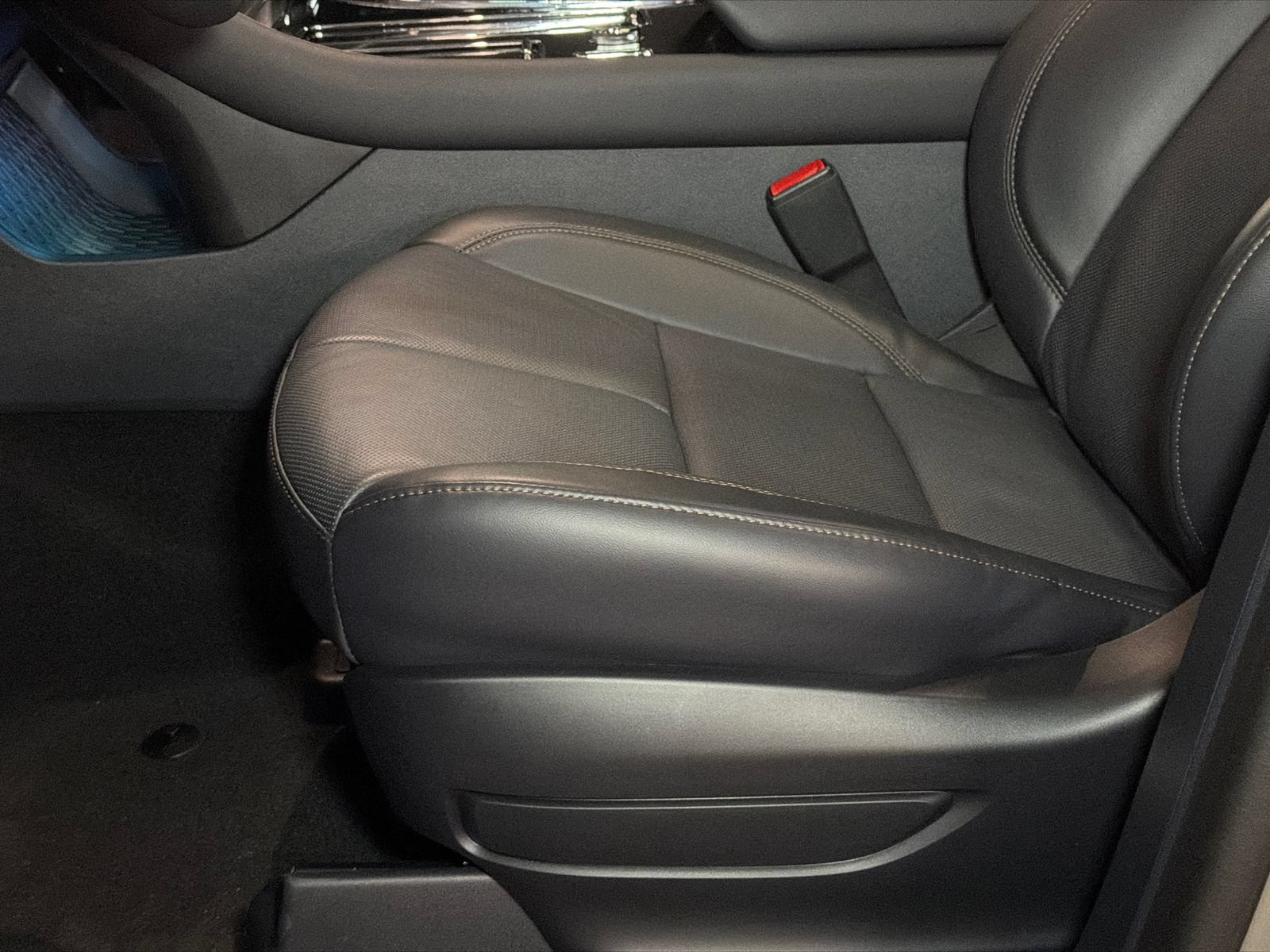 New 2026 Lincoln Aviator Reserve AWD/4WD image 16