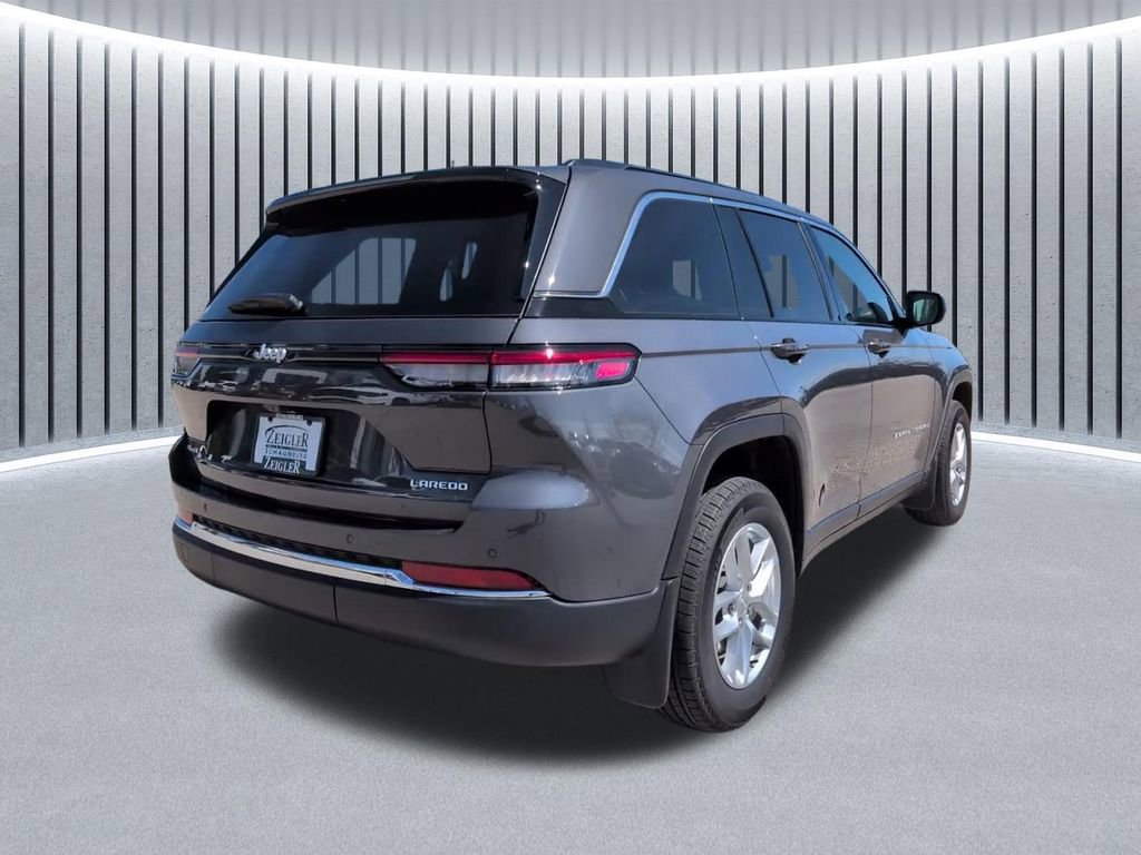 New 2025 Jeep Grand Cherokee Laredo X w/ Luxury Tech Group I AWD/4WD image 7