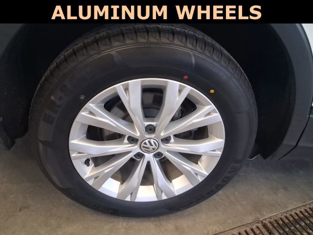 Used 2019 Volkswagen Tiguan SE image 10