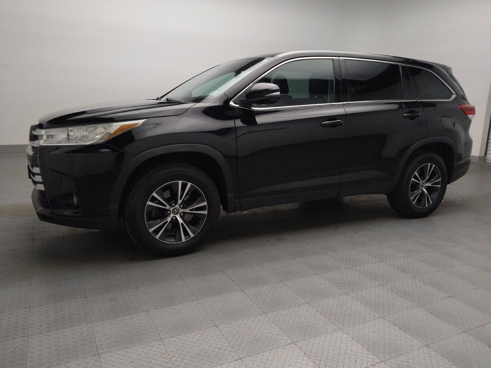 Used 2019 Toyota Highlander Plus image 2