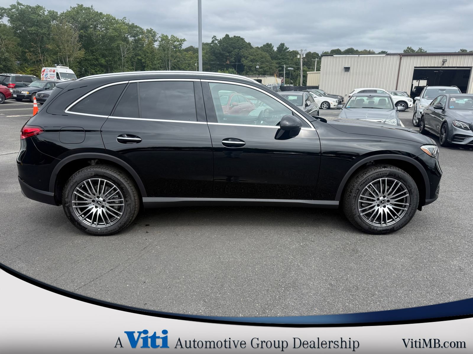 Used 2026 Mercedes-Benz GLC 300 4MATIC image 9