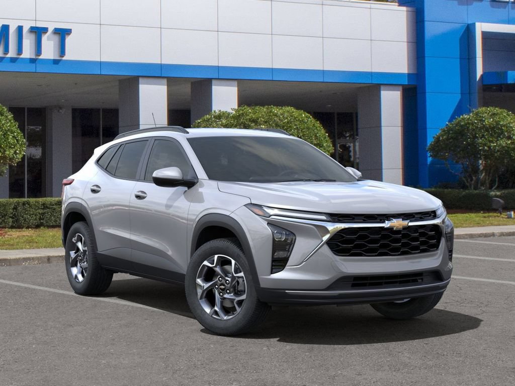 Used 2025 Chevrolet Trax LT w/ LT Convenience Package FWD image 7
