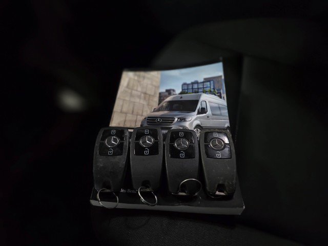 Used 2023 Mercedes-Benz Sprinter 2500 image 33