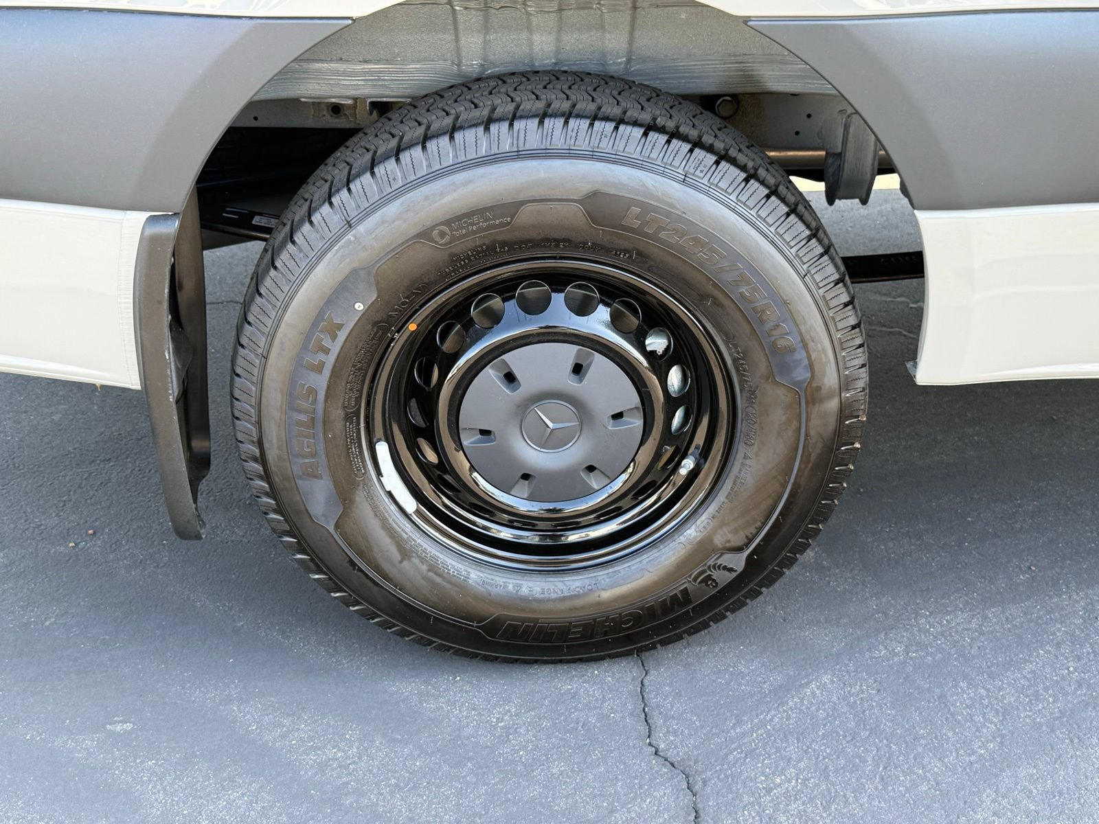 New 2026 Mercedes-Benz Sprinter 2500 image 16
