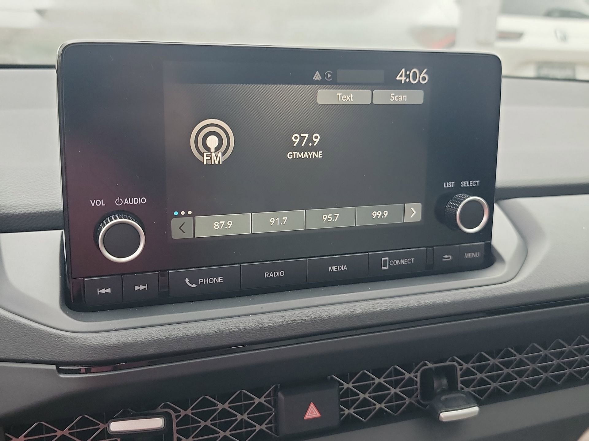 Used 2025 Honda Accord SE image 11