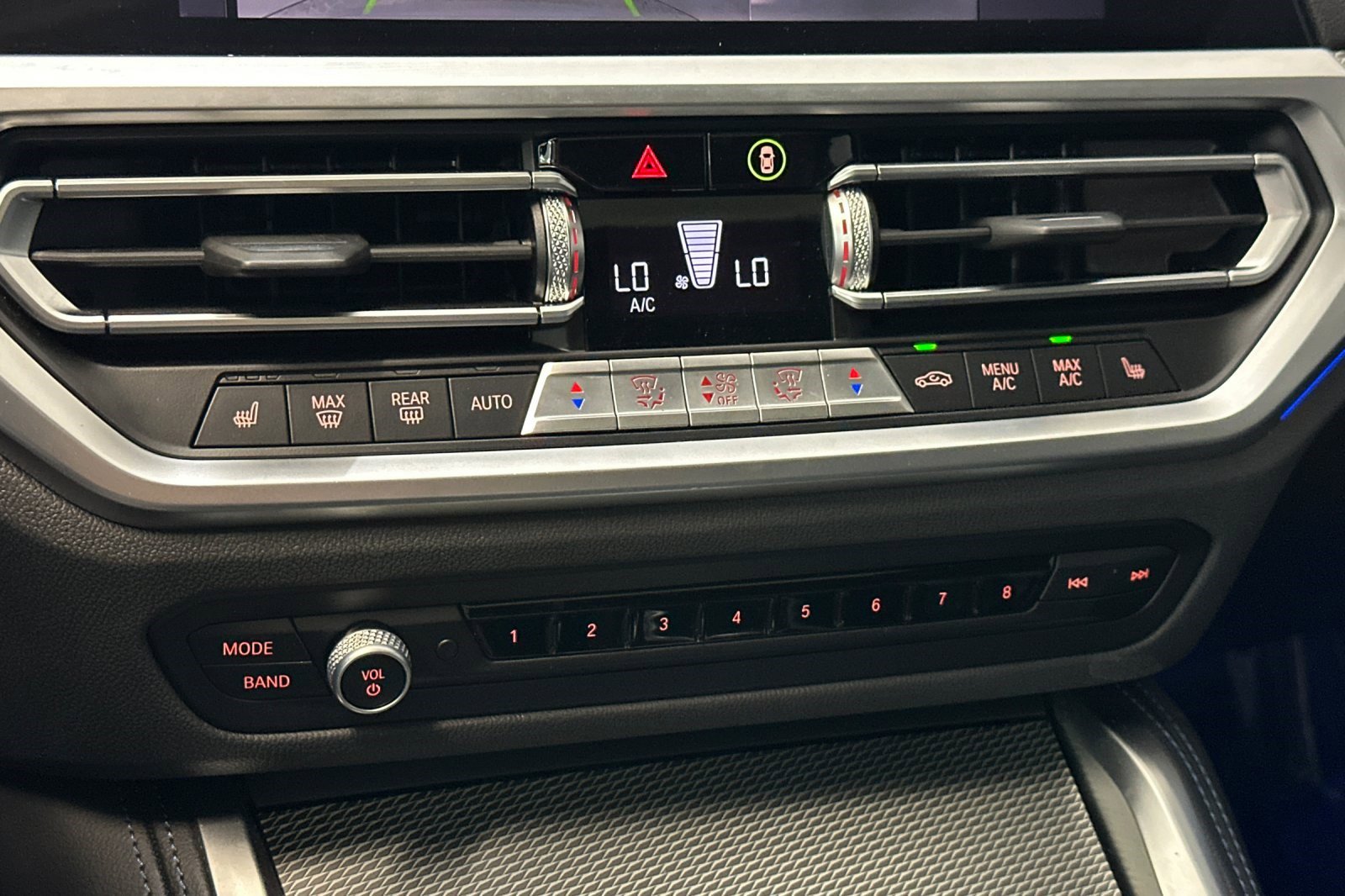 Used 2023 BMW M440i M440i w/ M Carbon Exterior Package image 24