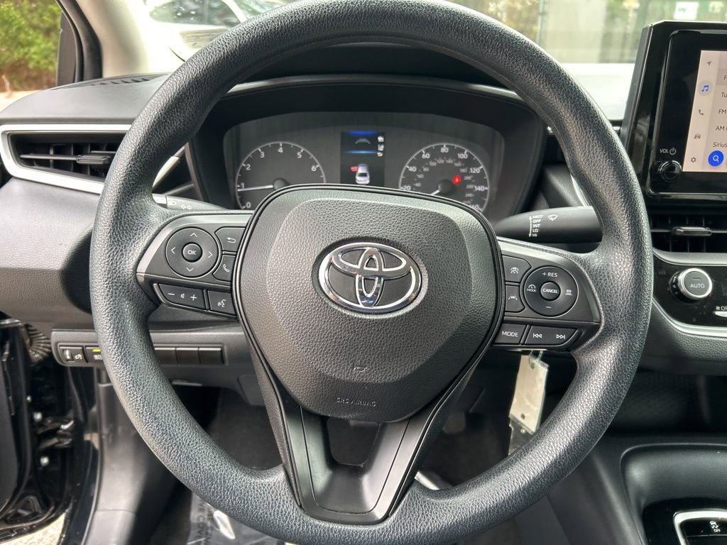 Used 2023 Toyota Corolla LE image 11