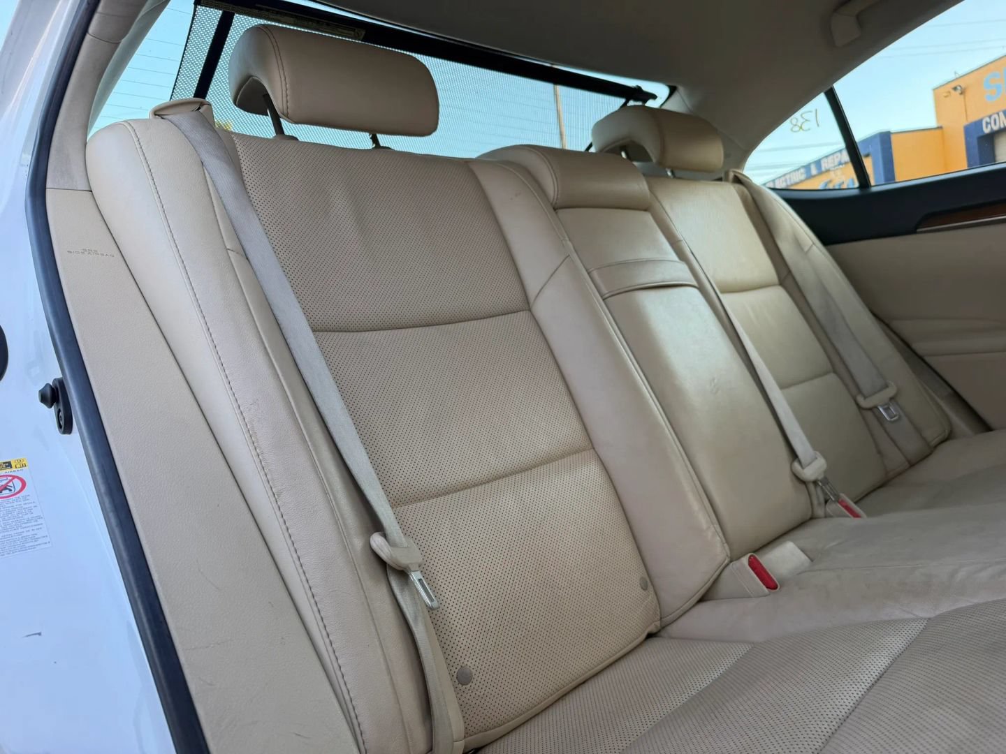Used 2013 Lexus ES 300h w/ Luxury Pkg FWD image 18