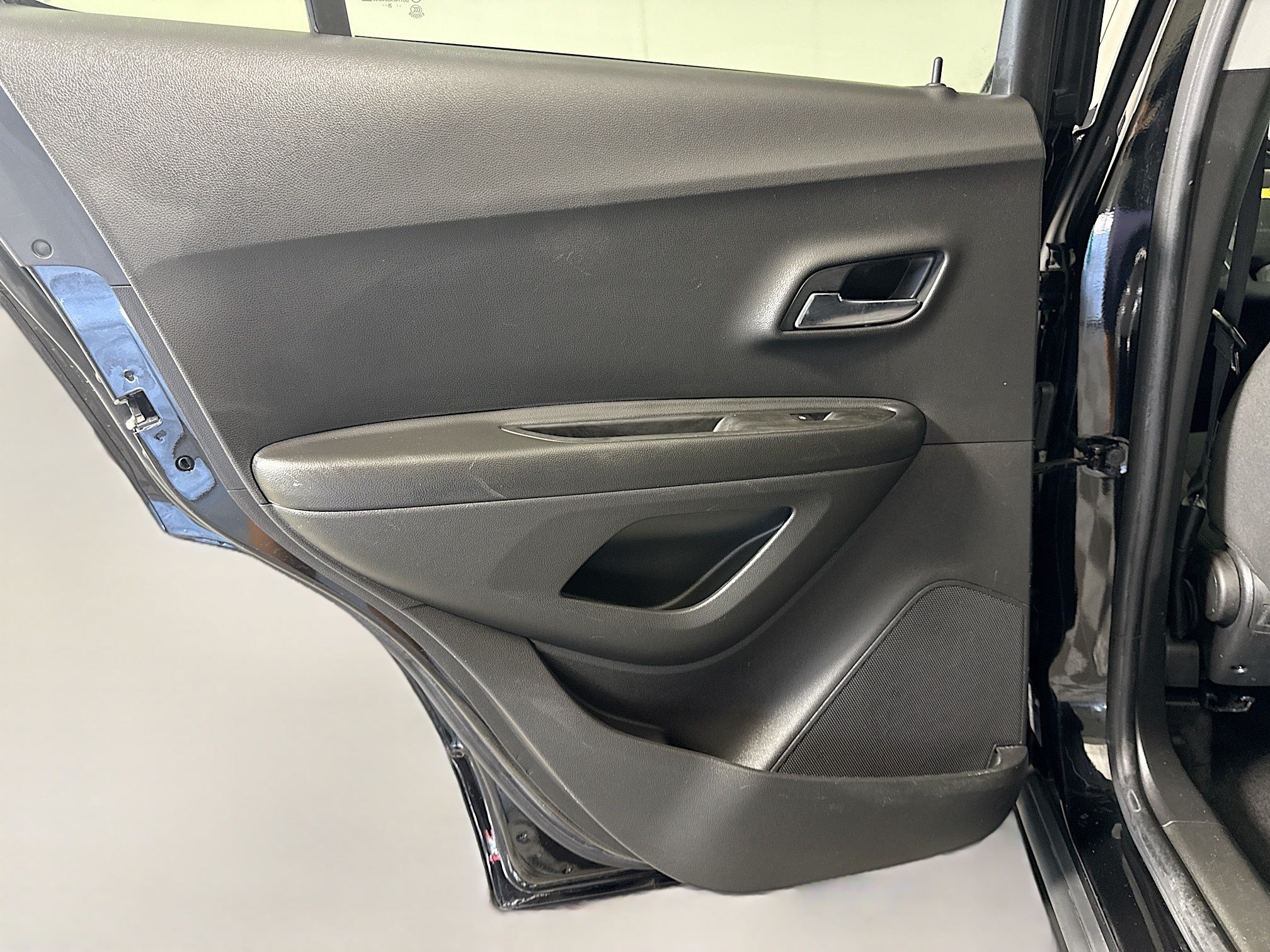 Used 2021 Chevrolet Trax LS w/ Tint and Cruise Package FWD image 25
