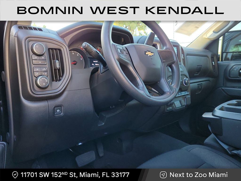 Used 2025 Chevrolet Silverado 2500 Custom w/ Custom Value Package image 8