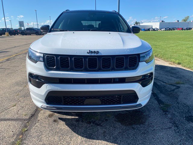 Used 2025 Jeep Compass Limited w/ High Altitude Package AWD/4WD image 5