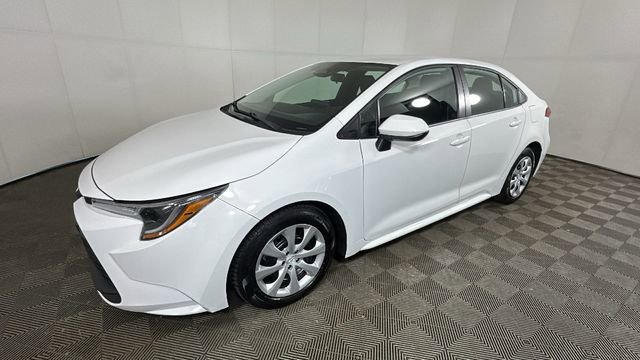 Used 2023 Toyota Corolla LE FWD image 7