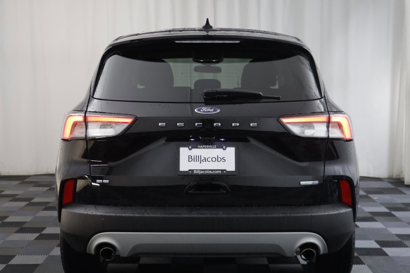 Used 2020 Ford Escape SE image 14