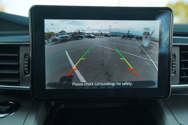 Used 2022 Ford Explorer XLT w/ Equipment Group 202A image 30