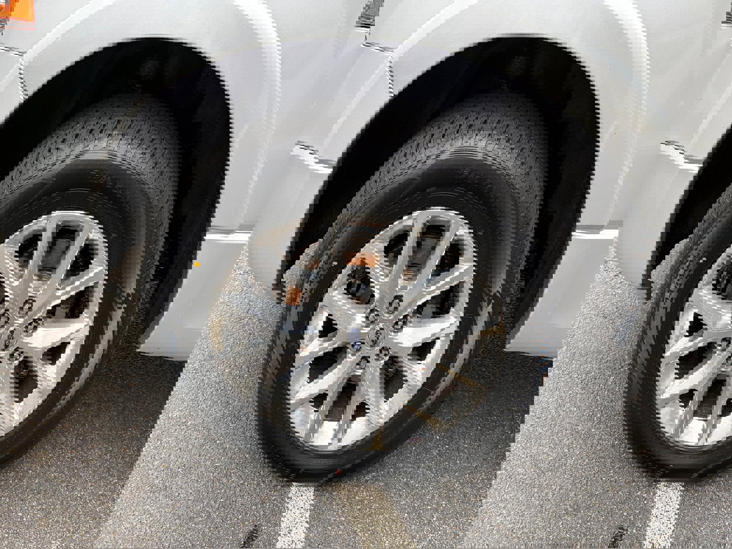 Used 2016 Ford Expedition Limited image 9