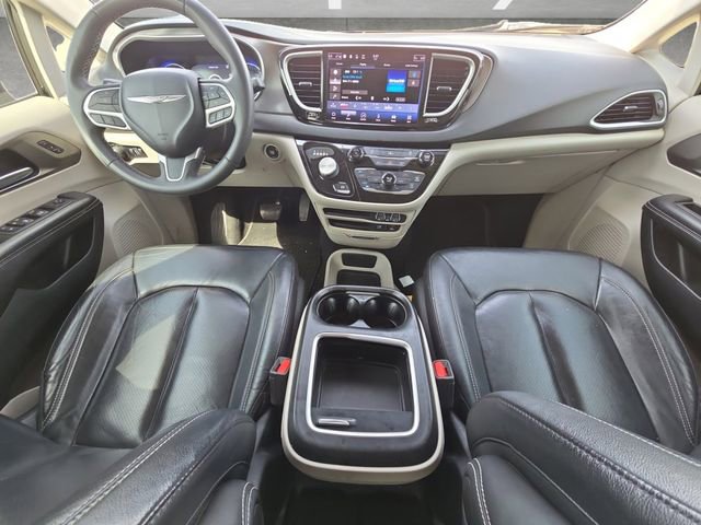 Used 2022 Chrysler Pacifica Touring-L FWD image 20