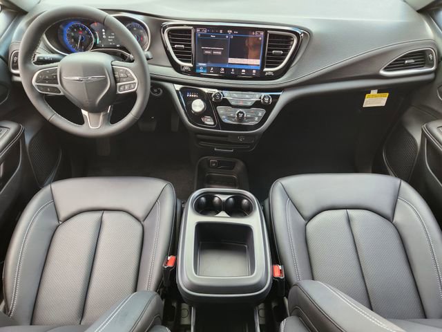New 2026 Chrysler Pacifica Select FWD image 20