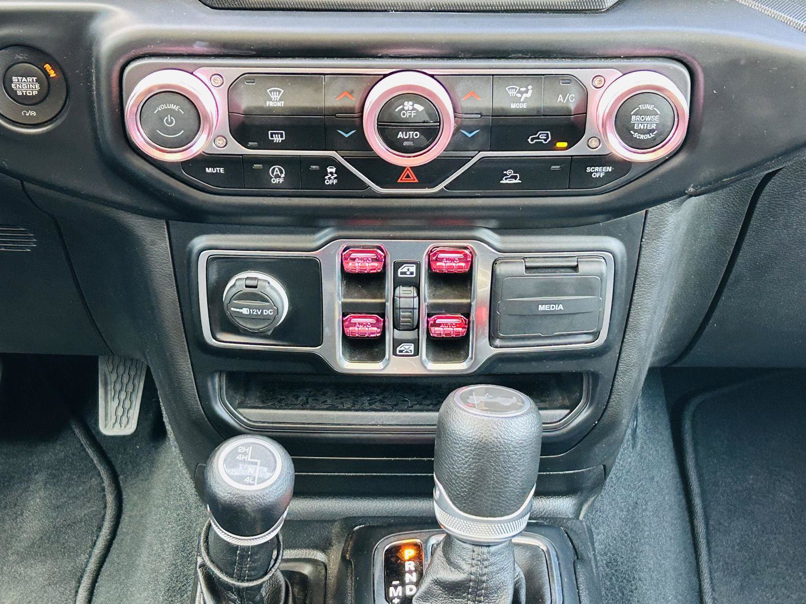 Used 2022 Jeep Wrangler Unlimited Sport AWD/4WD image 18