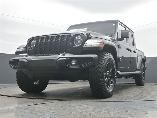 Used 2021 Jeep Gladiator Willys image 46