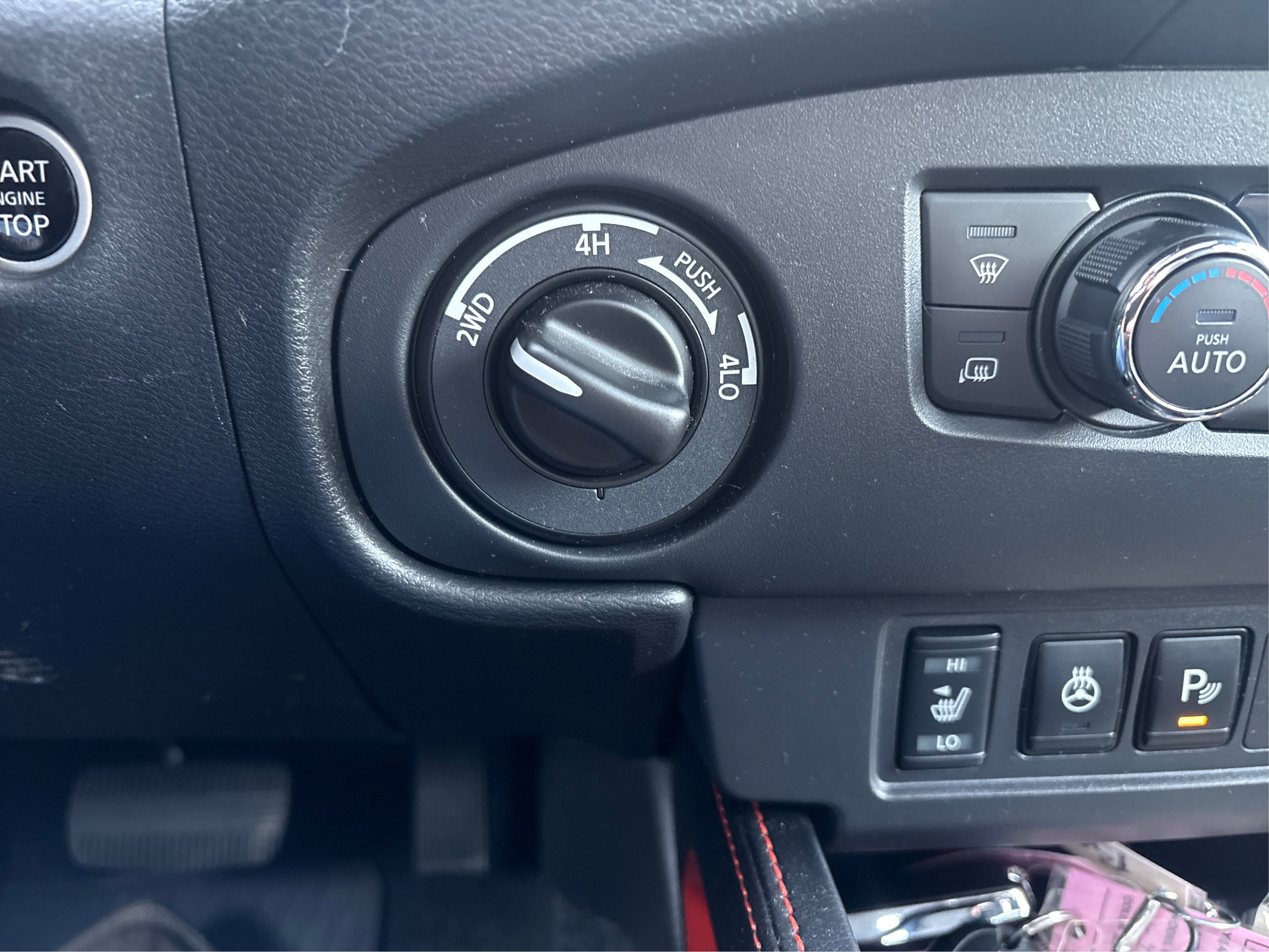 Used 2024 Nissan Frontier PRO-4X w/ Pro Premium Package image 26