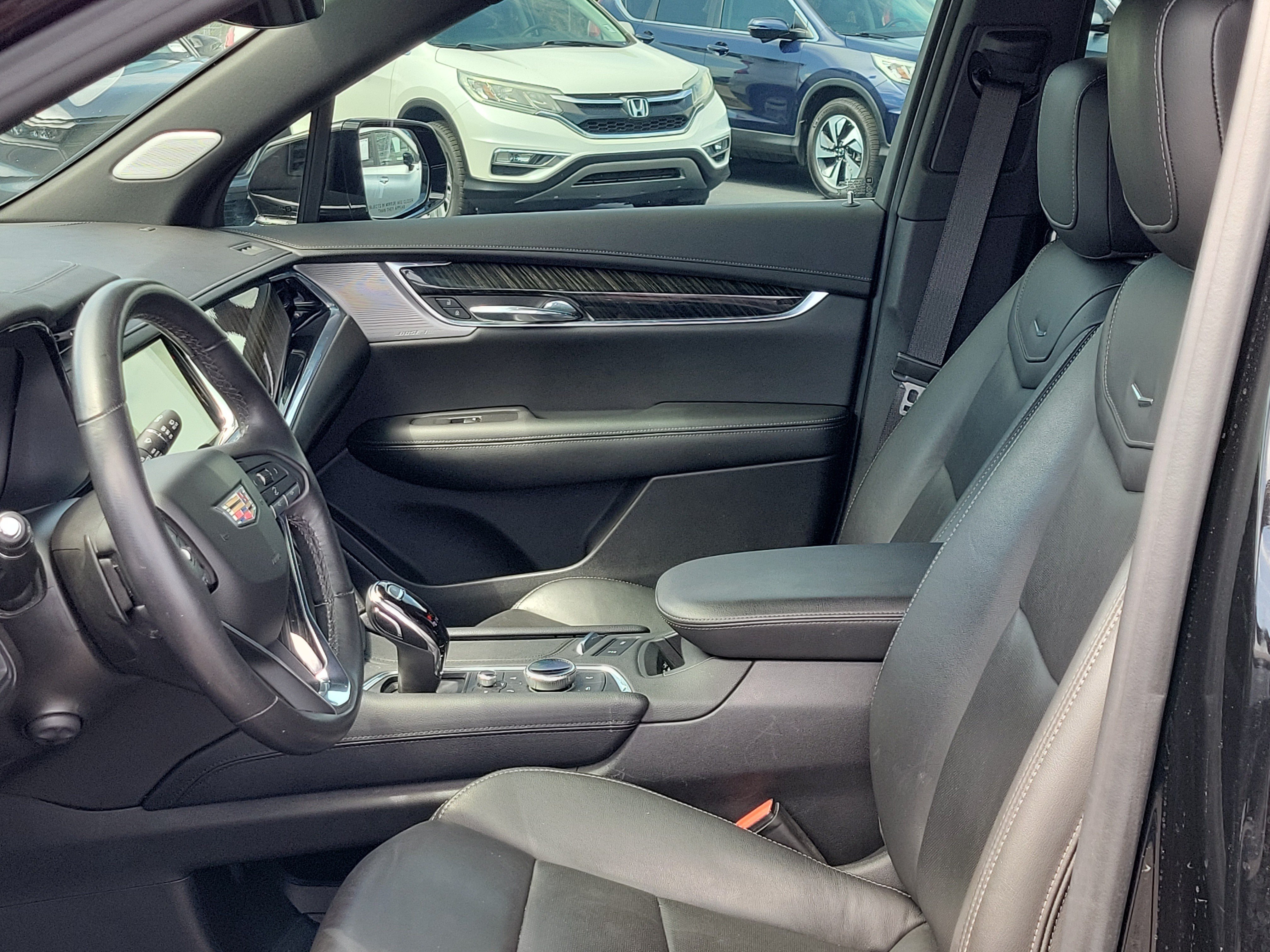 Used 2021 Cadillac XT6 Premium Luxury AWD/4WD image 22