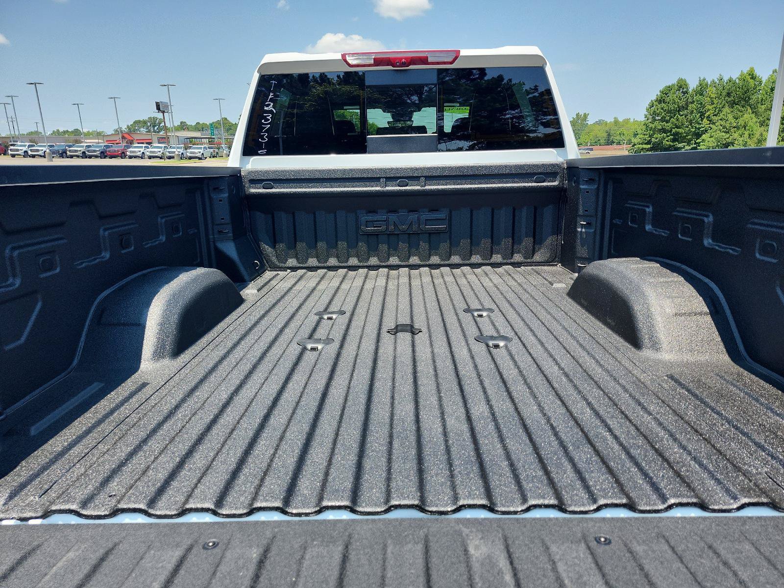 Used 2026 GMC Sierra 2500 AT4X AWD/4WD image 17