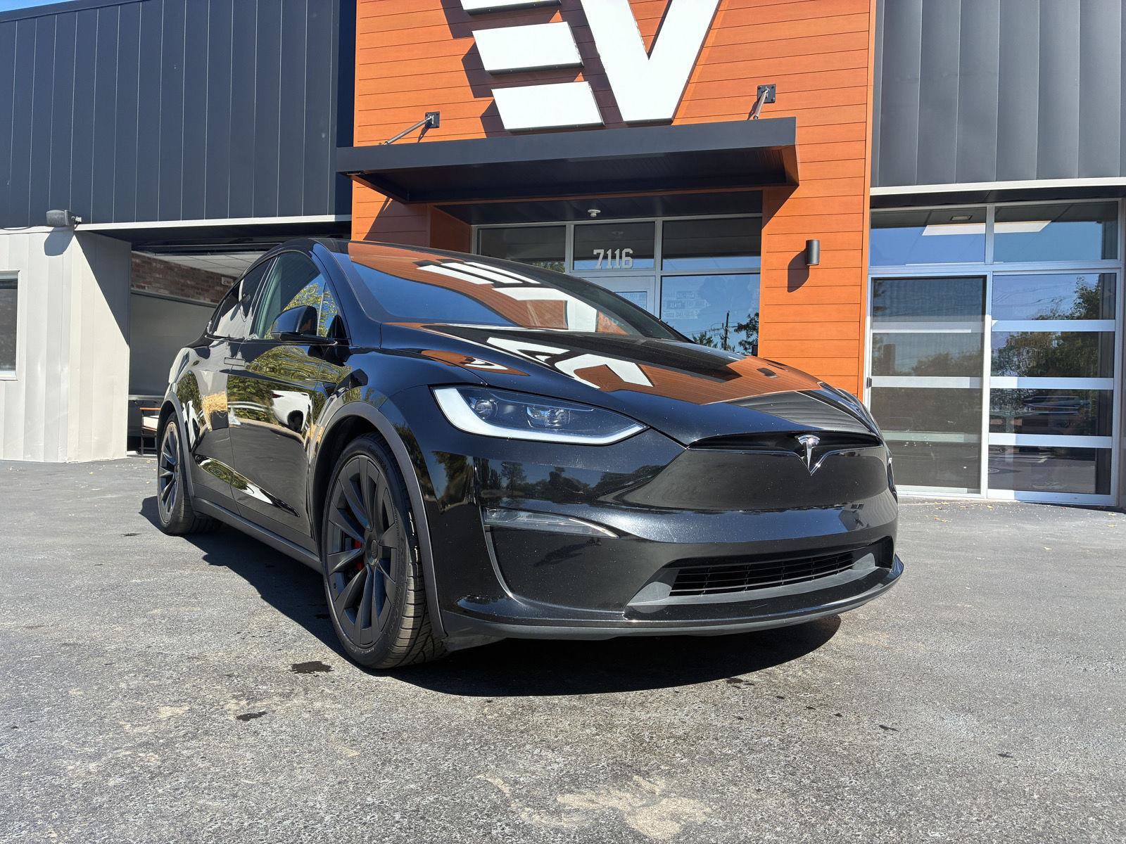 Used 2023 Tesla Model X Plaid AWD/4WD image 2