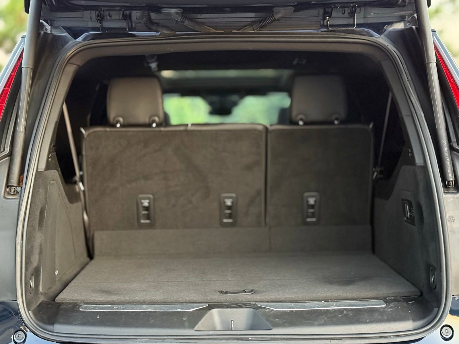 Used 2023 Cadillac Escalade ESV Sport image 56