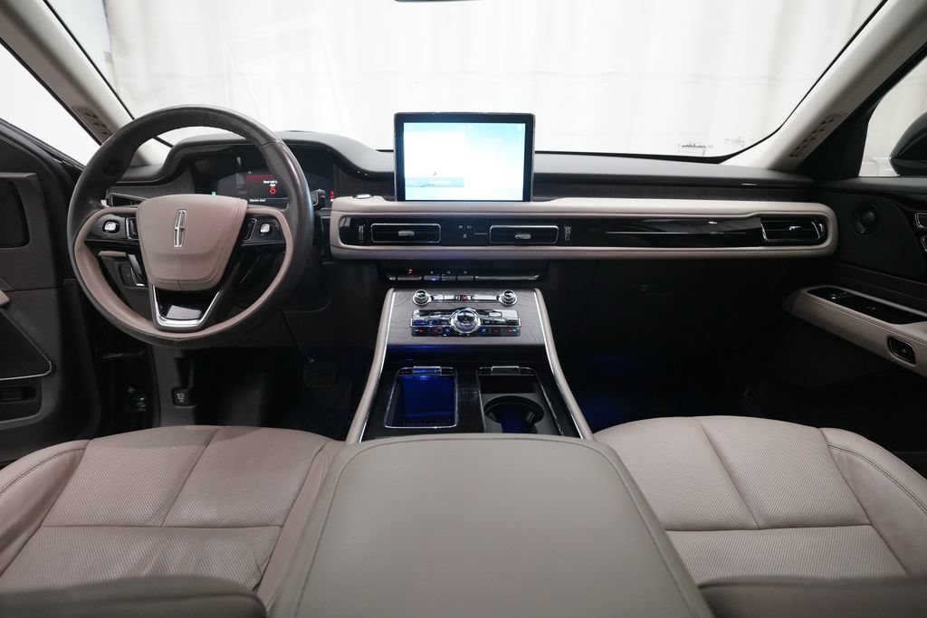 Used 2023 Lincoln Aviator Reserve w/ Equipment Group 201A AWD/4WD image 5