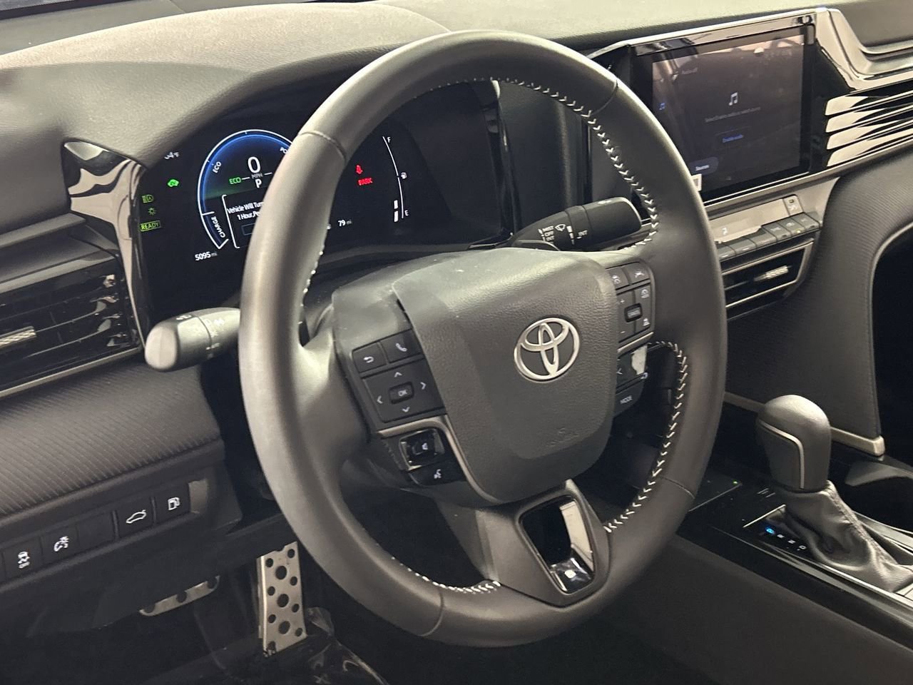 Used 2026 Toyota Camry SE w/ Convenience Package FWD image 14