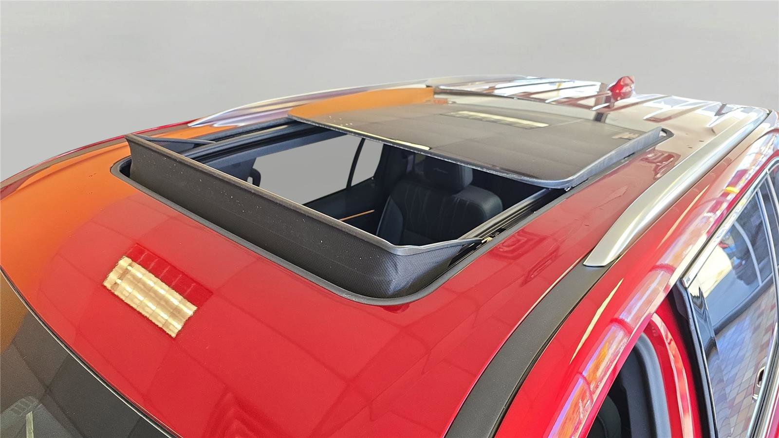 Used 2025 Buick Enclave Avenir w/ Super Cruise Package image 30