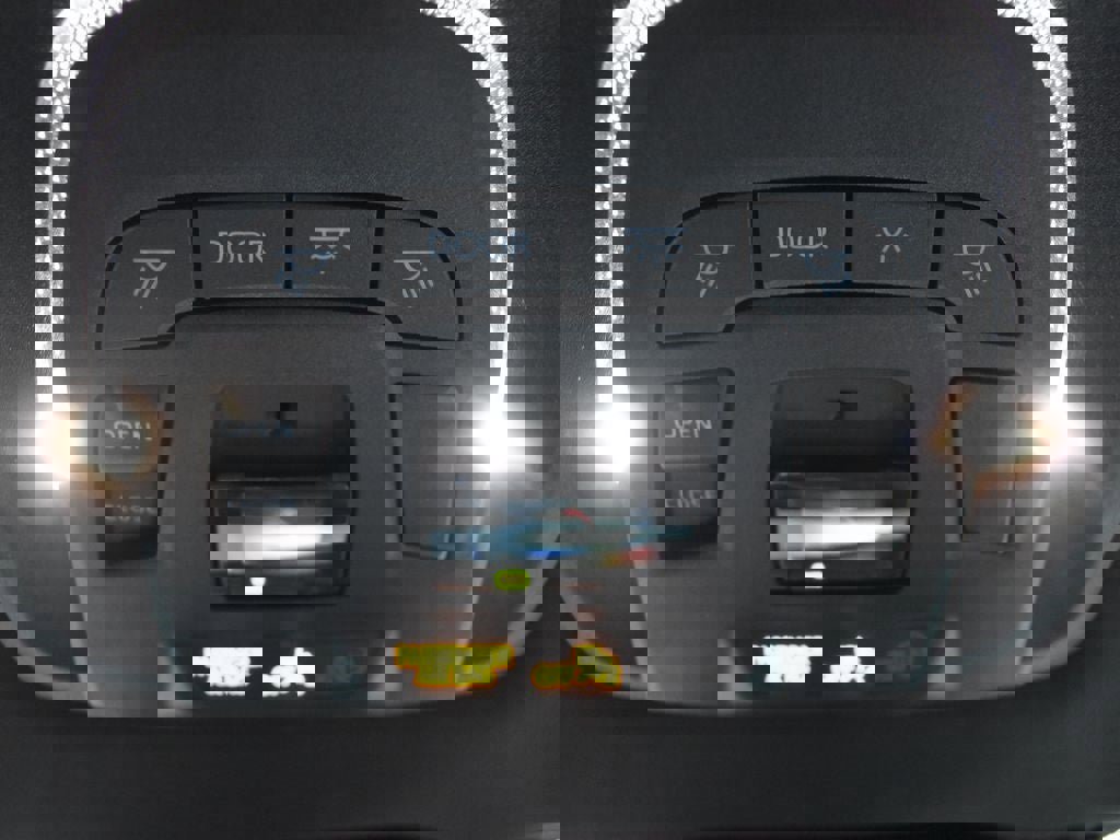 New 2026 Toyota Crown Platinum image 25