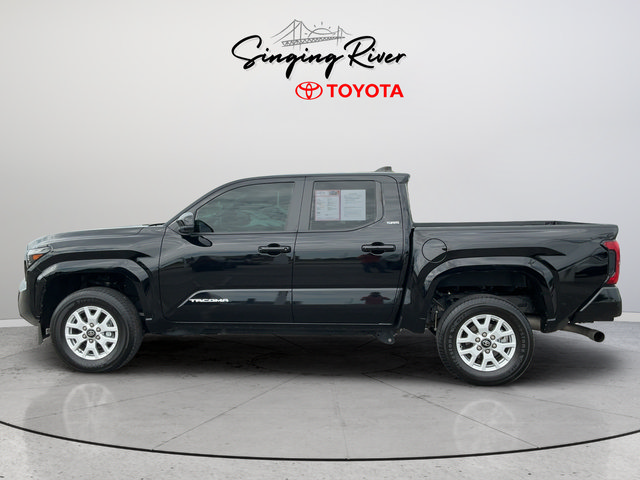 Used 2024 Toyota Tacoma SR5 AWD/4WD image 4