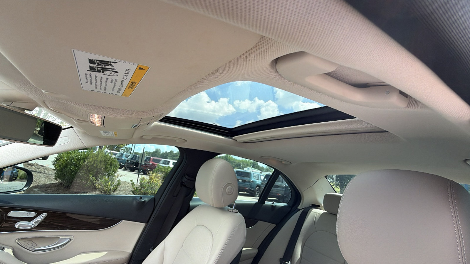 Used 2019 Mercedes-Benz C 300 Sedan image 17