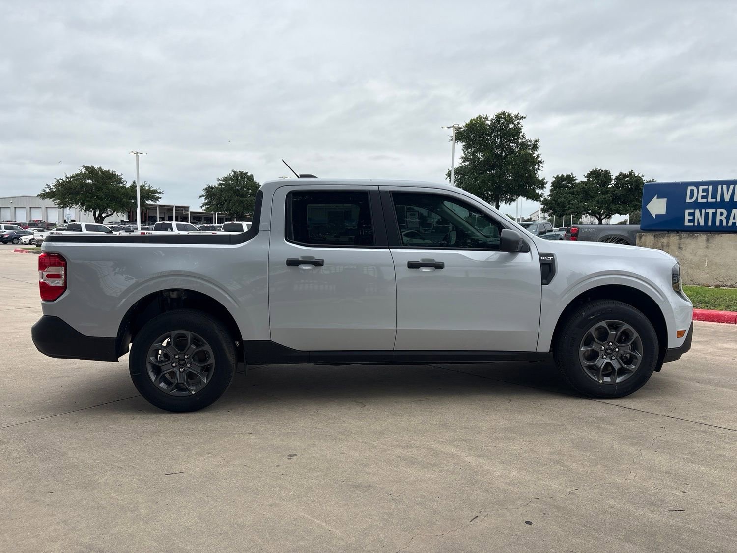 New 2026 Ford Maverick XLT w/ Equipment Group 301A AWD/4WD image 6