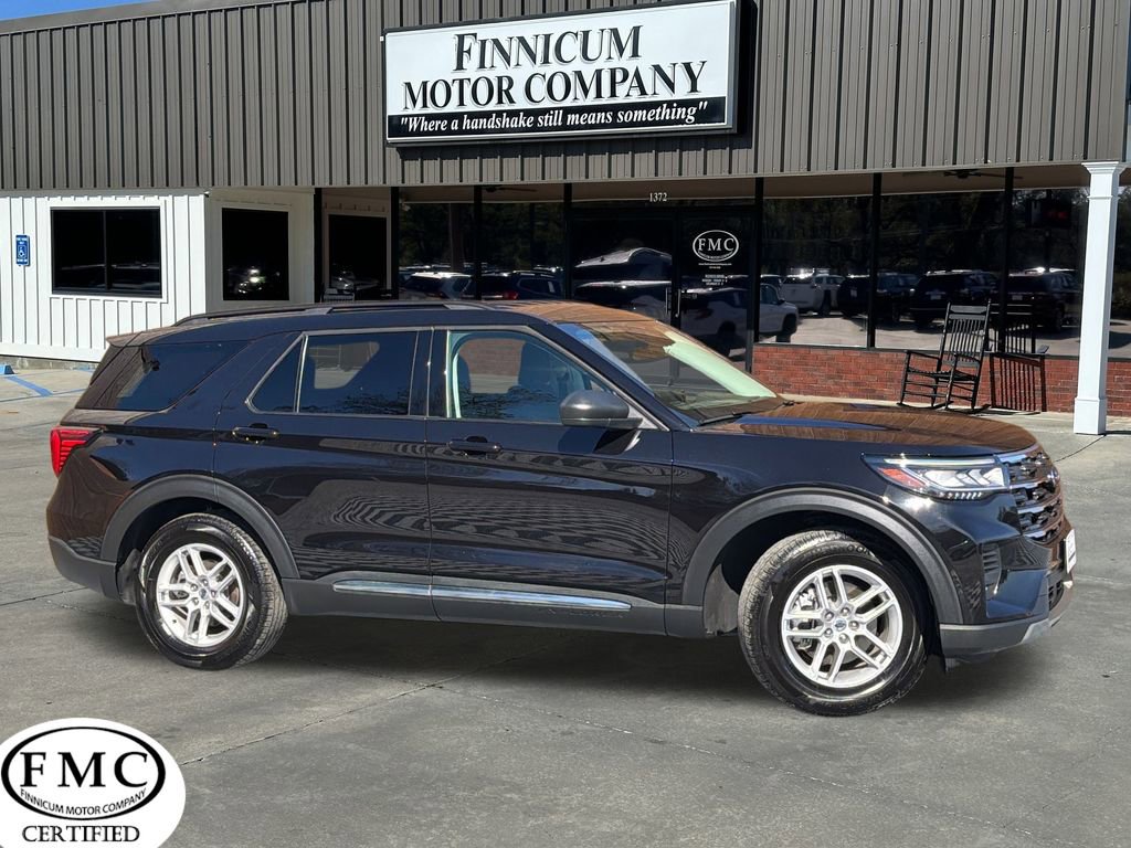 Used 2025 Ford Explorer Active video 1