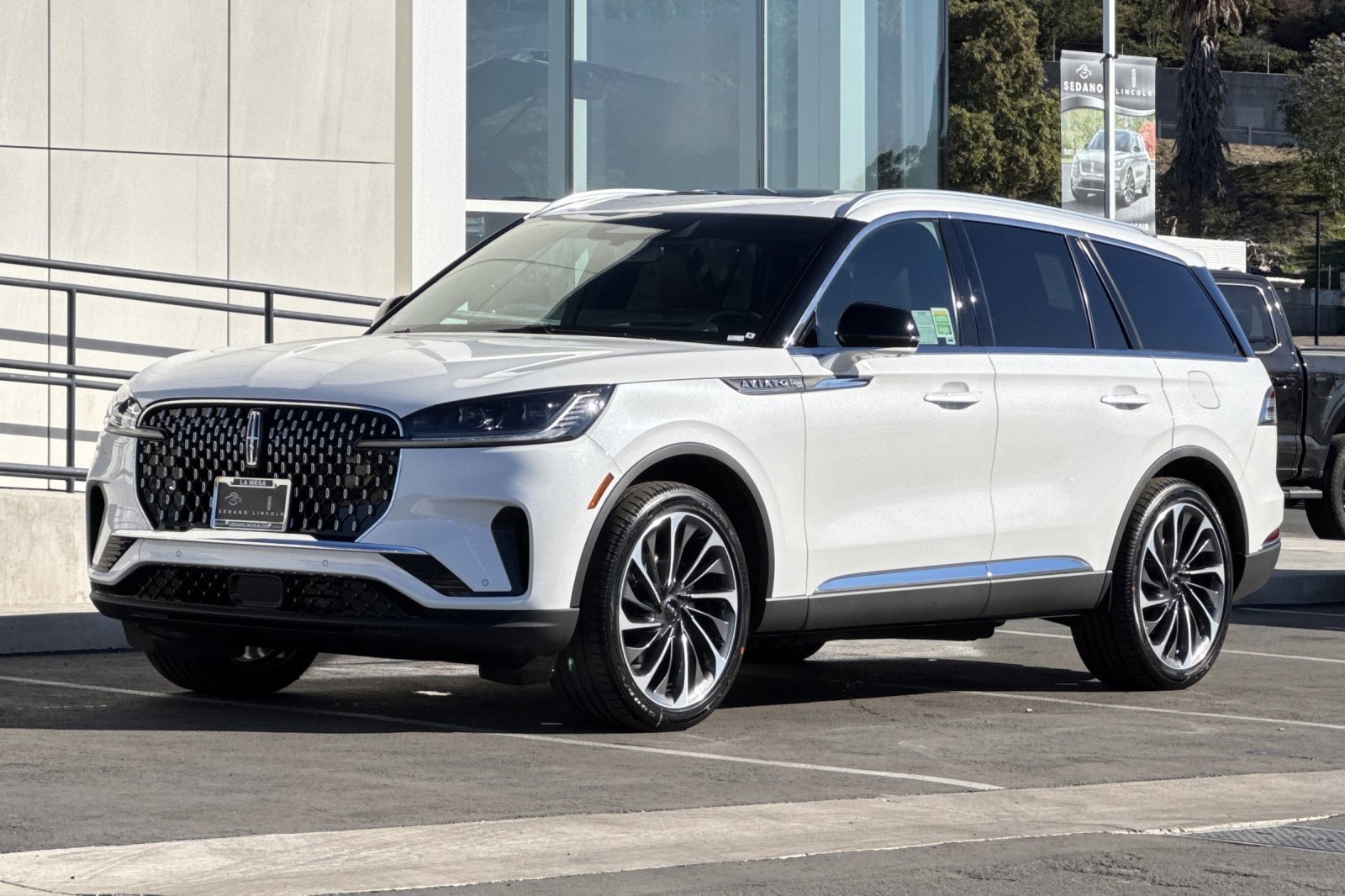 New 2026 Lincoln Aviator Reserve w/ Illumination Package image 7