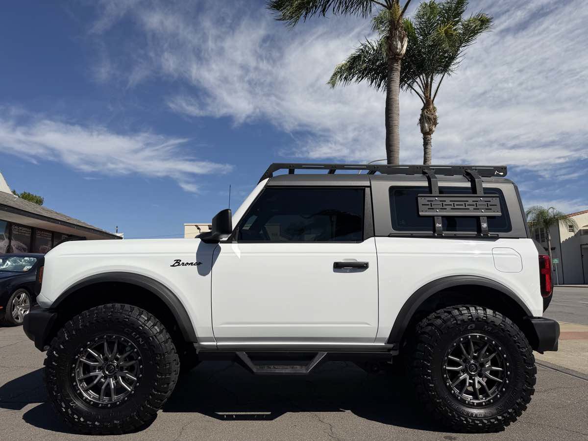 Used 2021 Ford Bronco 2-Door AWD/4WD image 2