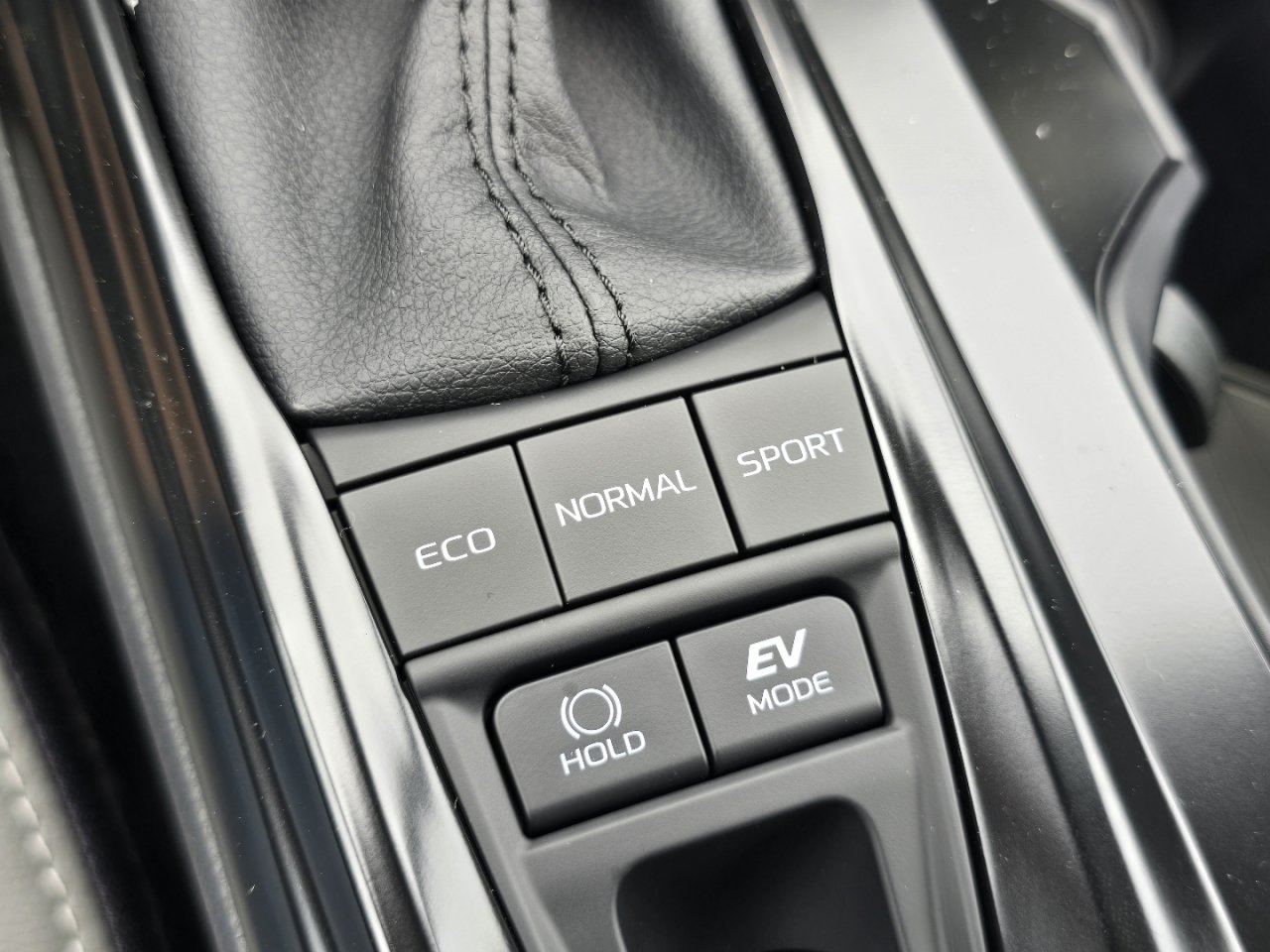 New 2026 Toyota Camry SE FWD image 7