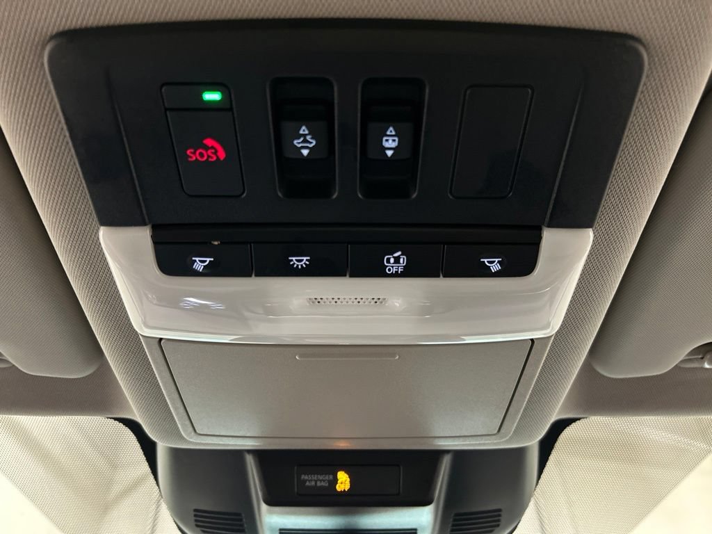 Used 2023 Nissan Rogue SL AWD/4WD image 25
