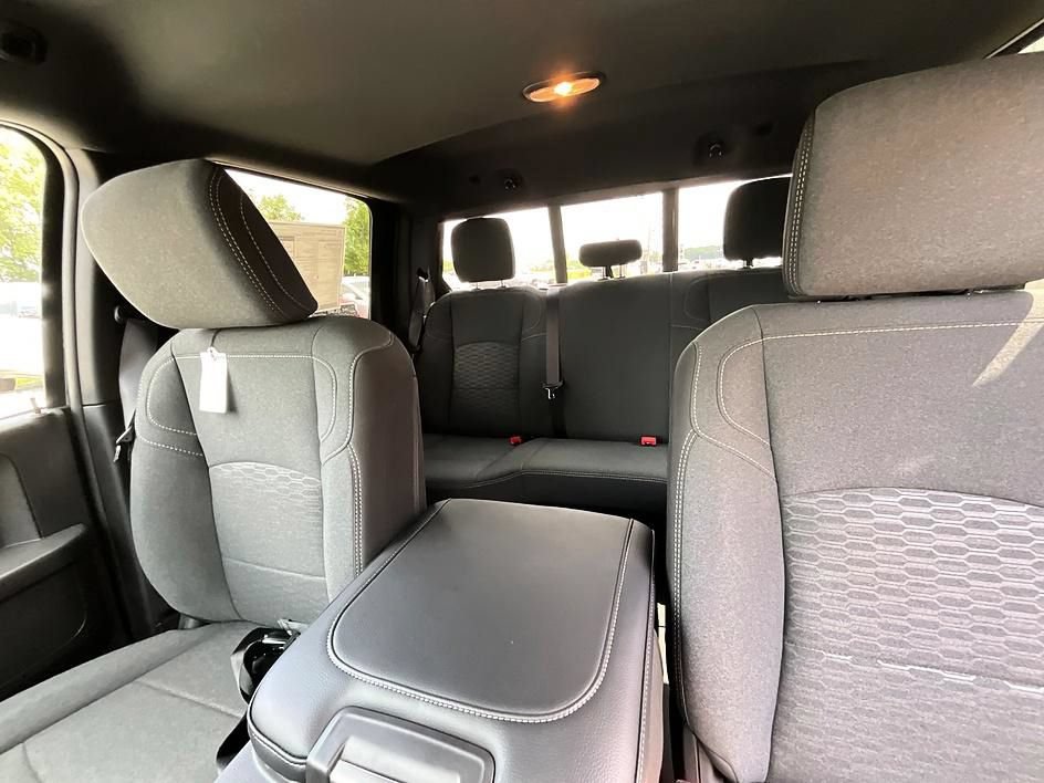 New 2026 RAM 2500 Tradesman AWD/4WD image 37