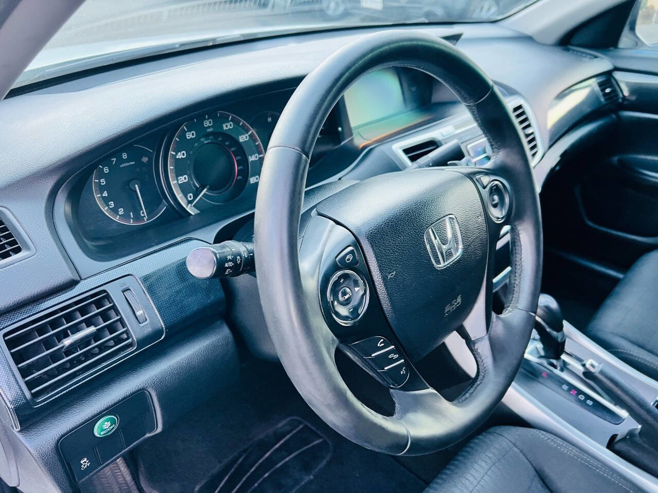 Used 2013 Honda Accord Sport image 19