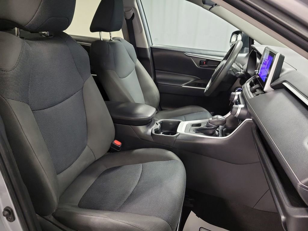 Used 2023 Toyota RAV4 LE image 24
