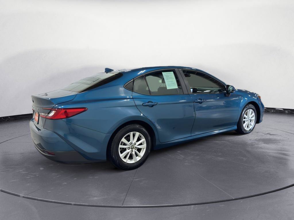 Used 2025 Toyota Camry LE FWD image 18